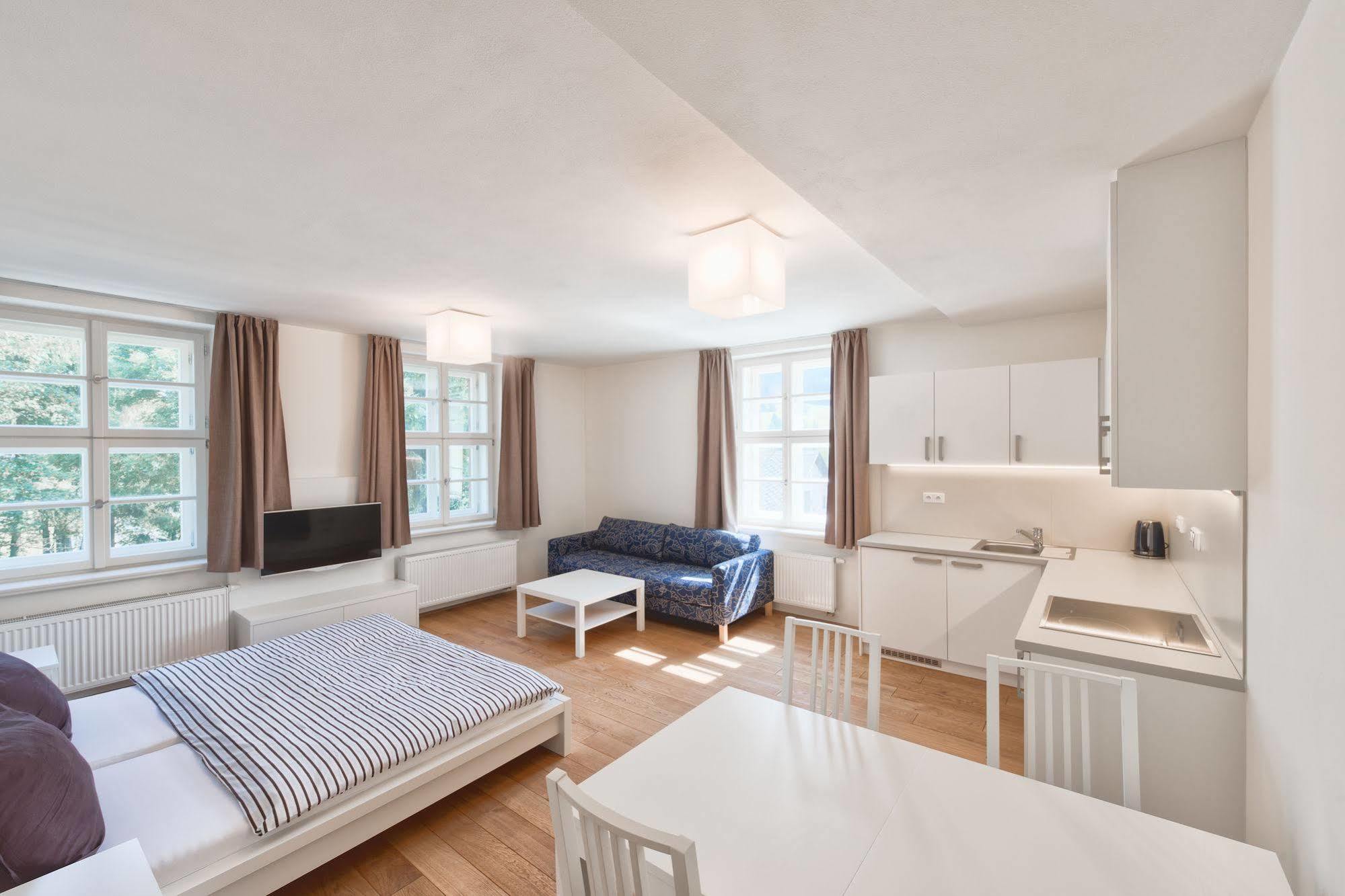 Theresian Apartment ออสตรูชนา ภายนอก รูปภาพ