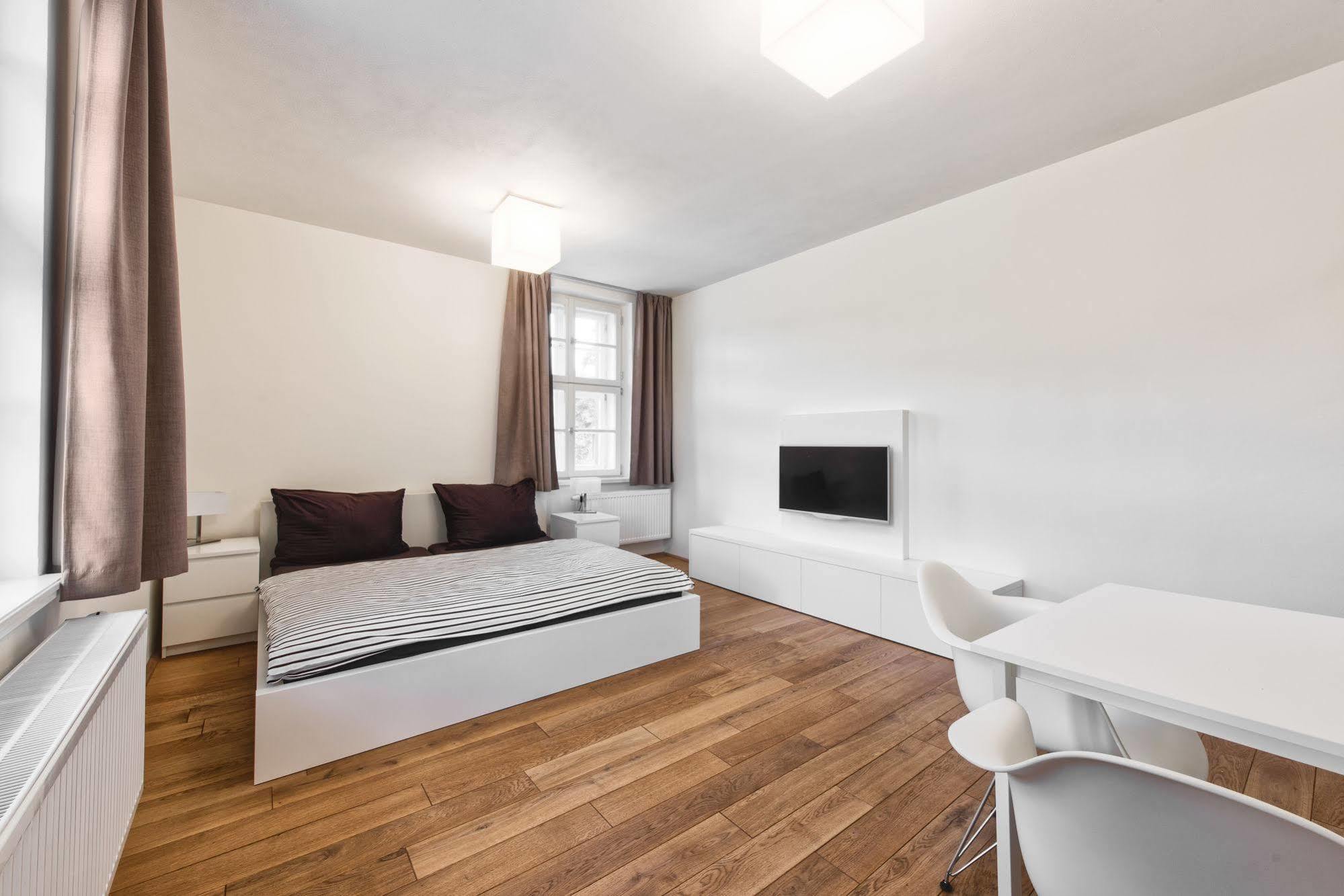 Theresian Apartment ออสตรูชนา ภายนอก รูปภาพ