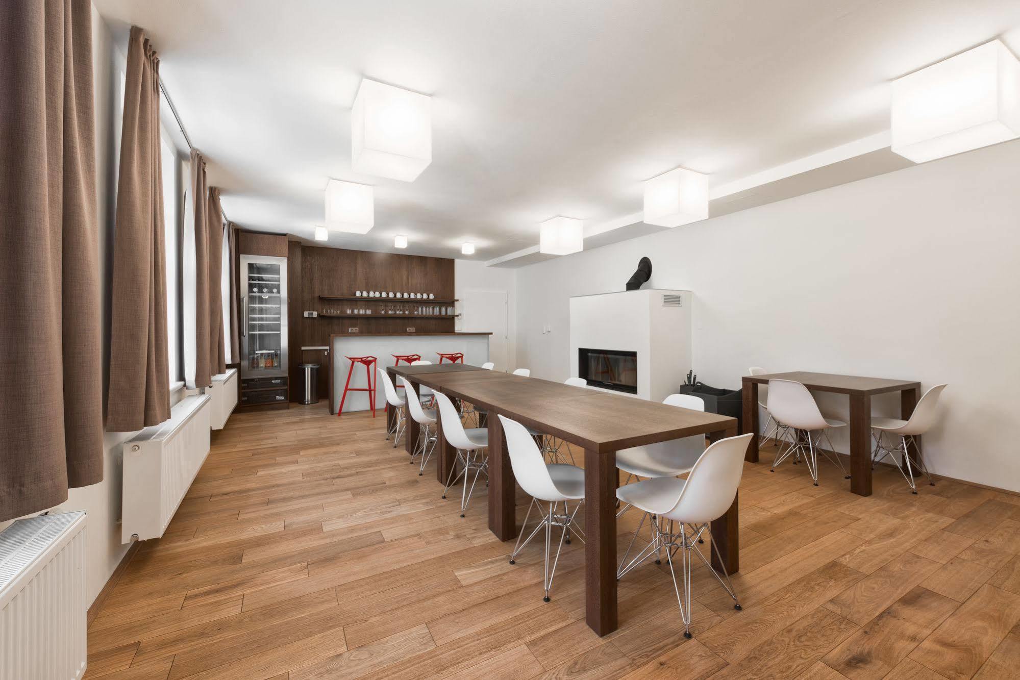 Theresian Apartment ออสตรูชนา ภายนอก รูปภาพ